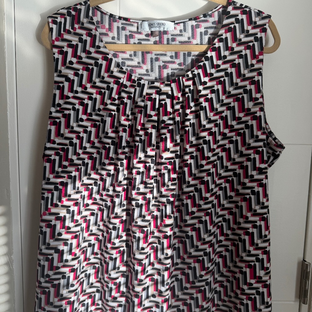 PLUS SIZE (2X)_Jones Studio Top/Shell (multicolor)